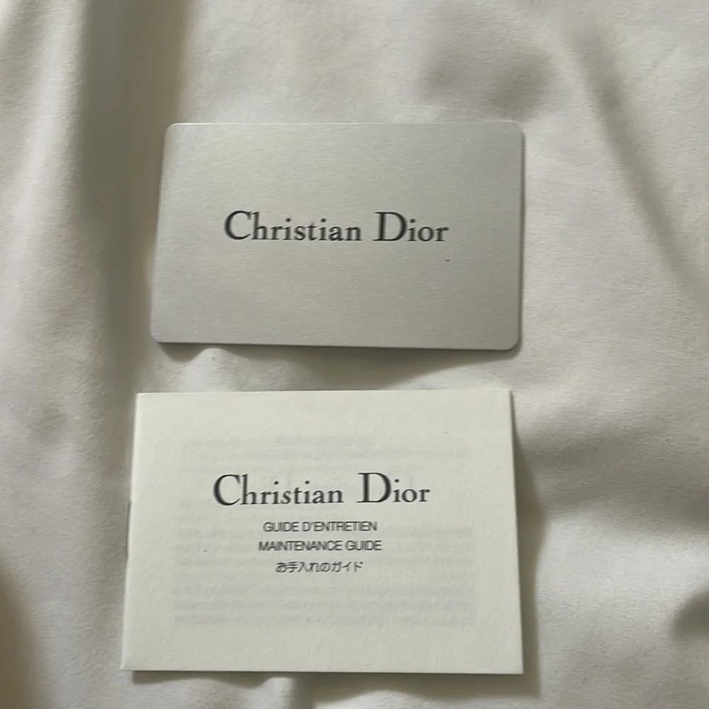 100% Authentic Vintage Christian Dior patent leather shoulder or clutch bag. - Picture 8 of 10
